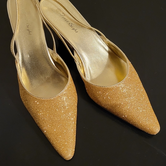 First Sight Shoes - Classy Holiday Pumps